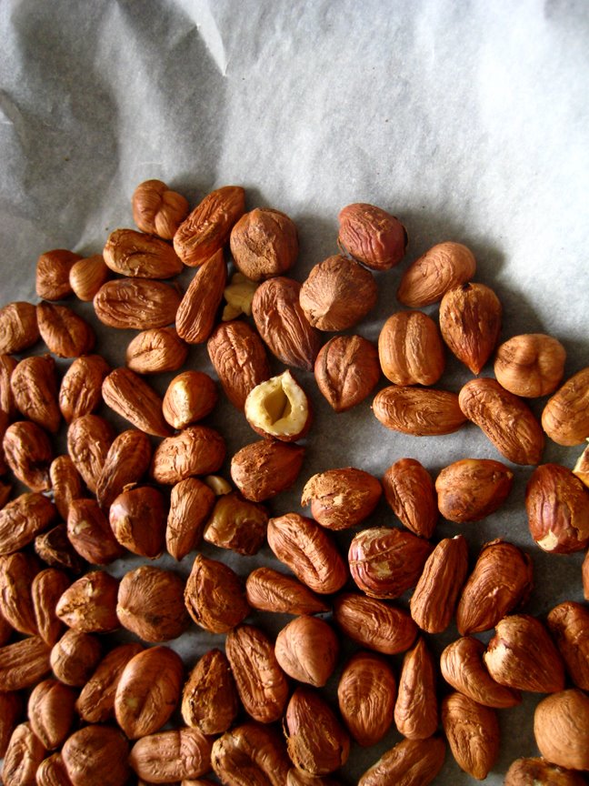 [hazelnuts3.jpg]